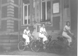 op de fiets 1937.jpg